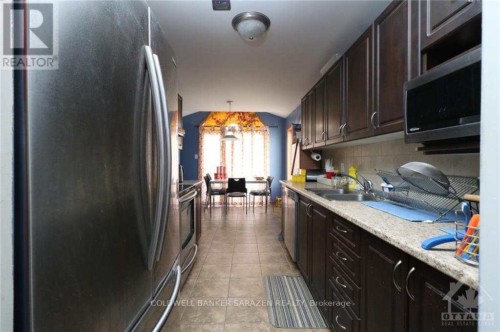 712 PAUL METIVIER DRIVE Barrhaven (7709 - Barrhaven - Strandherd)