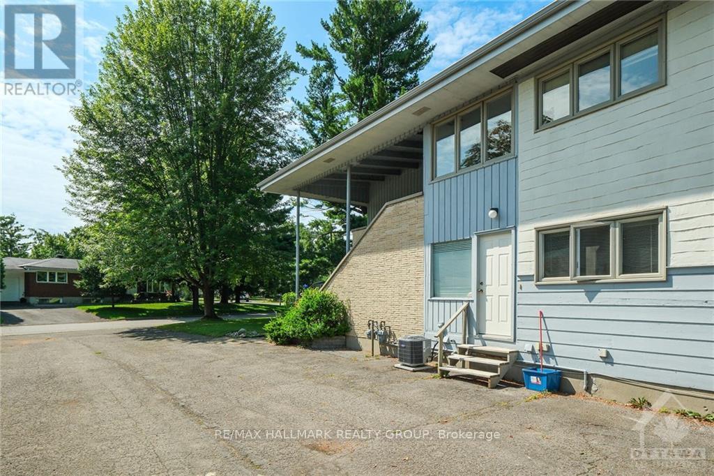 628 Thessaly Circle, Alta Vista And Area, Ontario  K1H 5W5 - Photo 3 - X10423011