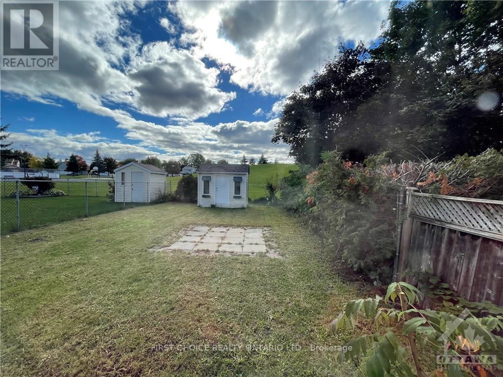 1320 Birchmount Drive, Cyrville - Carson Grove - Pineview, Ontario  K1B 5H4 - Photo 29 - X10423203