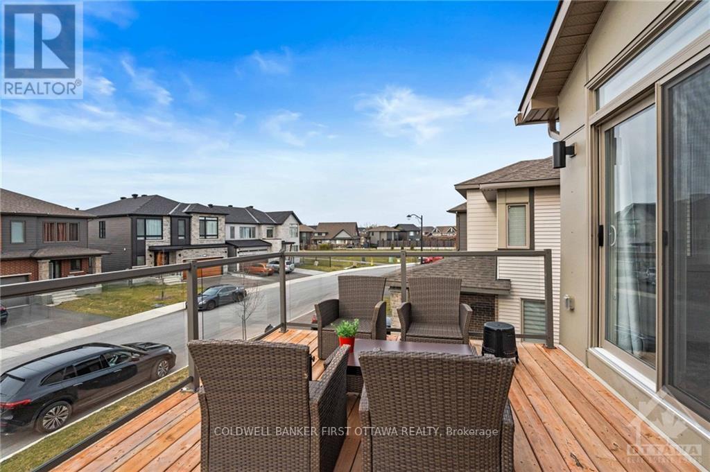 813 CROSSGATE STREET Barrhaven (7708 - Barrhaven - Stonebridge)