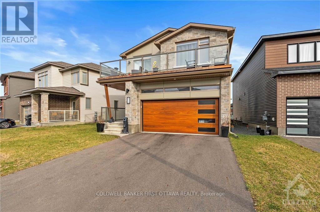 813 CROSSGATE STREET Barrhaven (7708 - Barrhaven - Stonebridge)