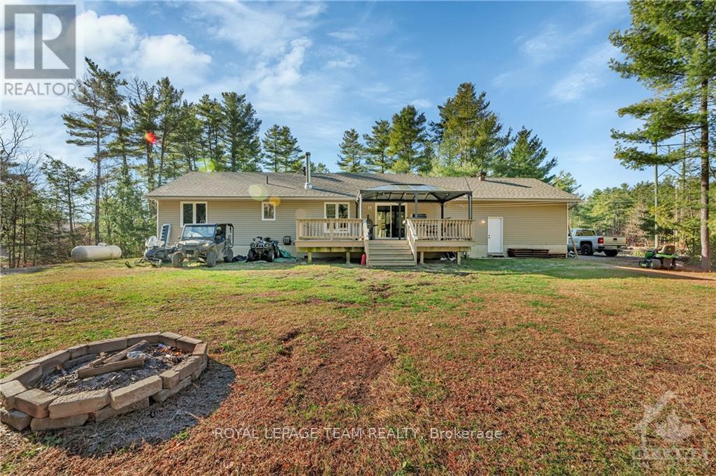 556 Mclachlan Road, Mcnab/braeside, Ontario  K0A 3L0 - Photo 27 - X10430078