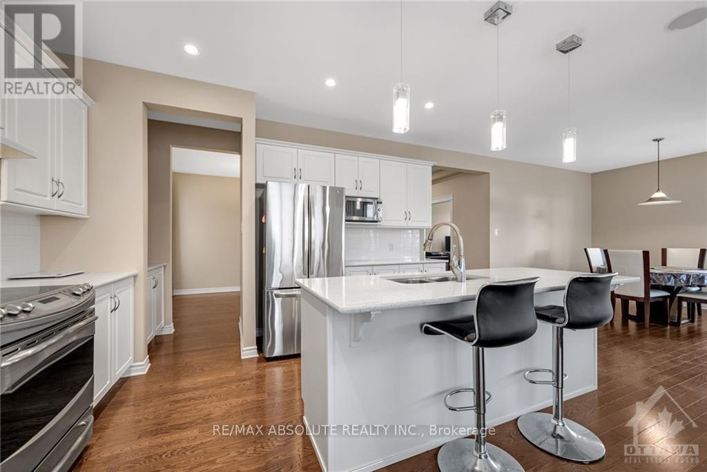 243 BALIKUN HEIGHTS Kanata (9010 - Kanata - Emerald Meadows/Trailwest)