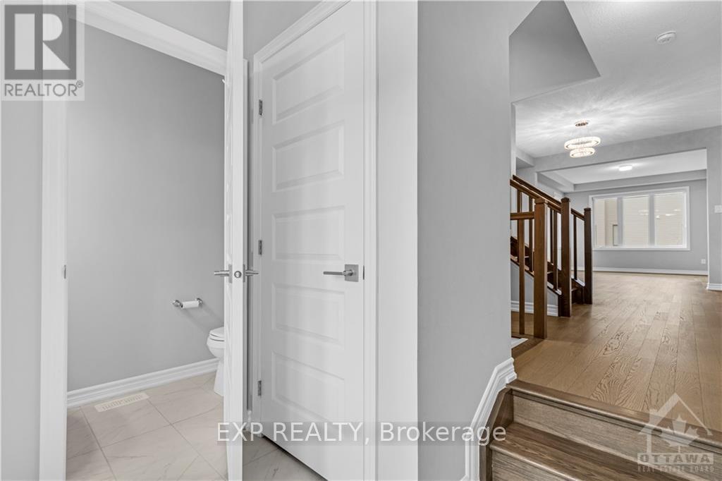 522 FLAGSTAFF DRIVE Barrhaven (7711 - Barrhaven - Half Moon Bay)