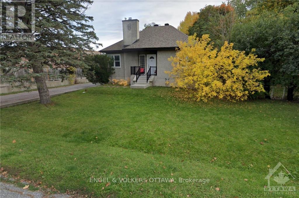 10 CHIPPEWA AVENUE, Meadowlands - Crestview and Area, Ontario