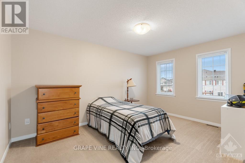 594 BARRICK HILL ROAD Kanata (9010 - Kanata - Emerald Meadows/Trailwest)