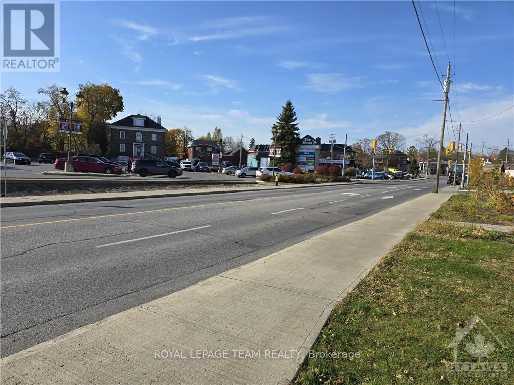 19 Moore Street, Carleton Place, Ontario  K7C 2R4 - Photo 9 - X10442271