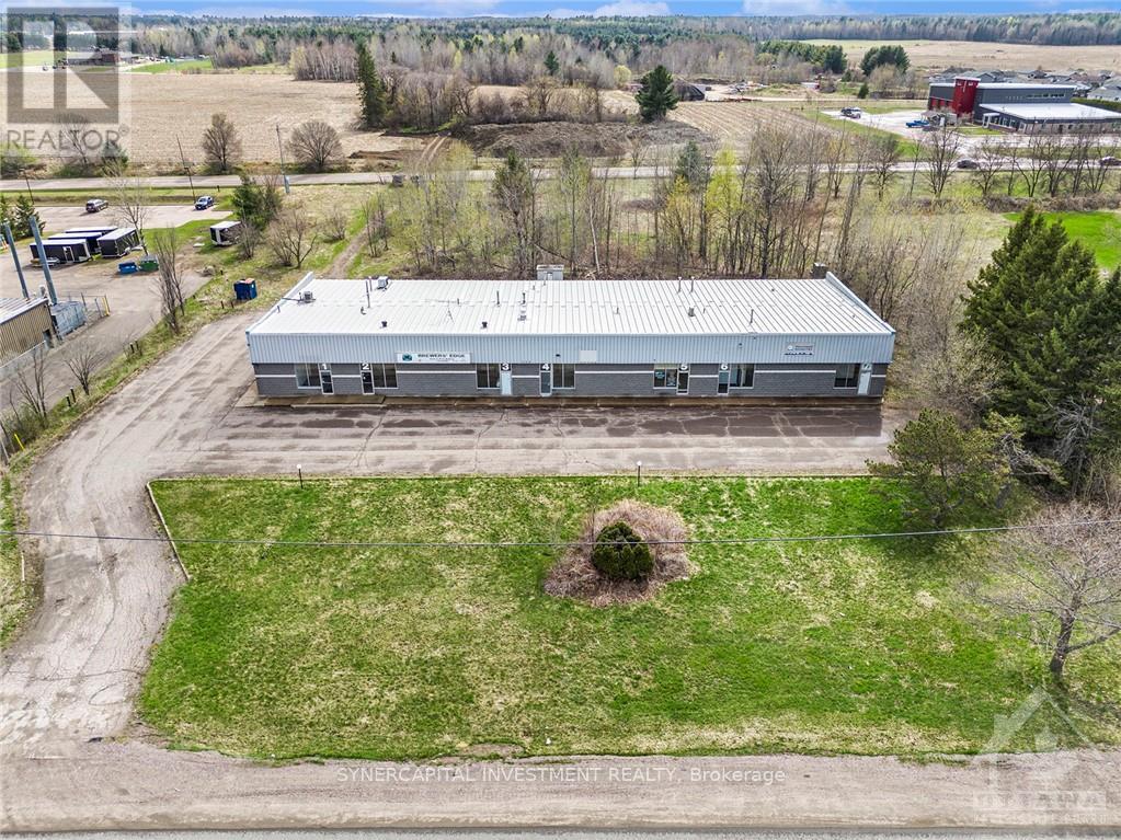 330 BOUNDARY ROAD E Renfrew