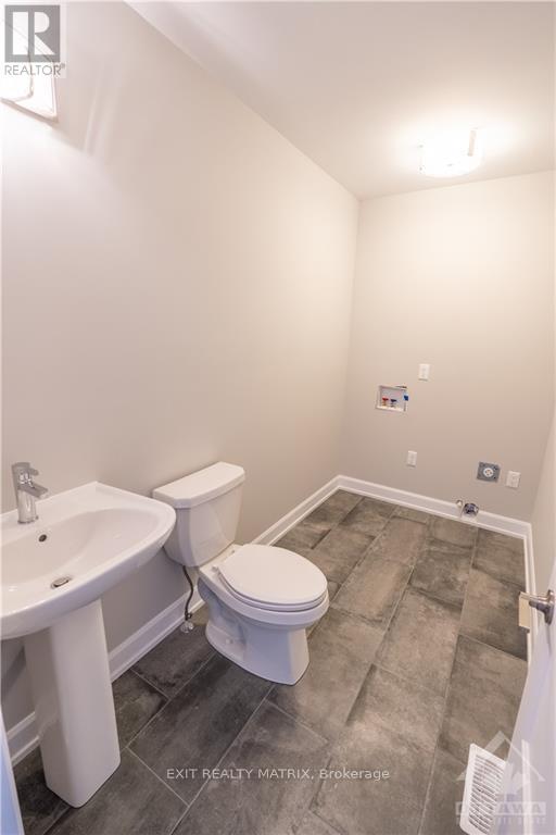 Property at 1400 CAROLINE COURT image 5