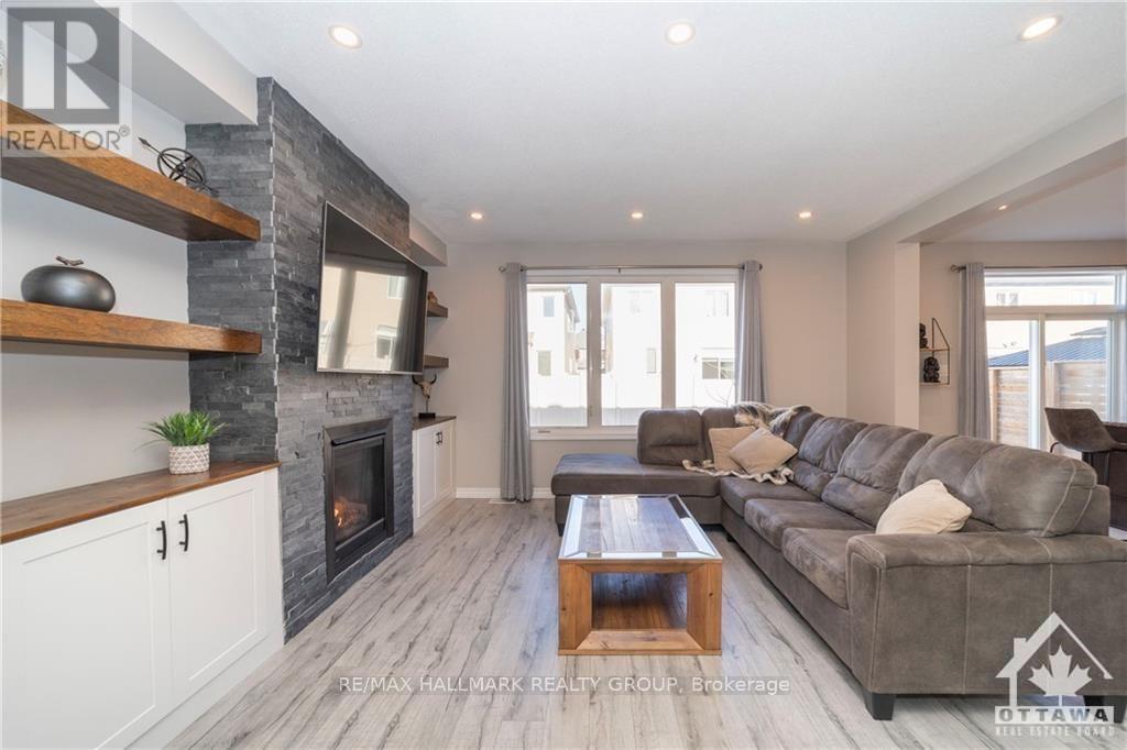 78 RUSSET TERRACE Barrhaven (7711 - Barrhaven - Half Moon Bay)