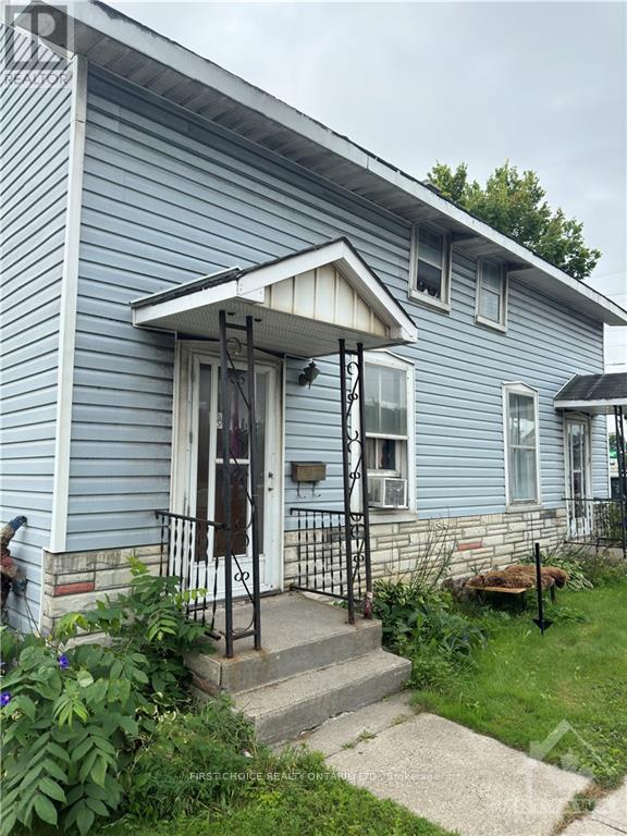 51-53 Lombard Street, Smiths Falls, Ontario  K7A 4G3 - Photo 2 - X9517733