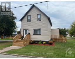 27 ANNE STREET, Lanark, Ontario