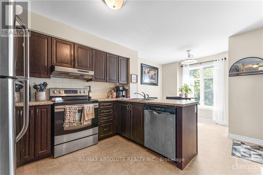 A - 573 CHAPMAN MILLS DRIVE Barrhaven (7709 - Barrhaven - Strandherd)