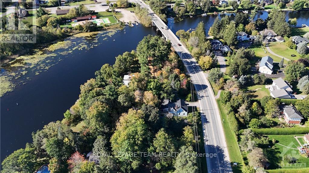 1022 Bridge Street, Manotick - Kars - Rideau Twp And Area, Ontario  K4M 1K4 - Photo 7 - X9520780