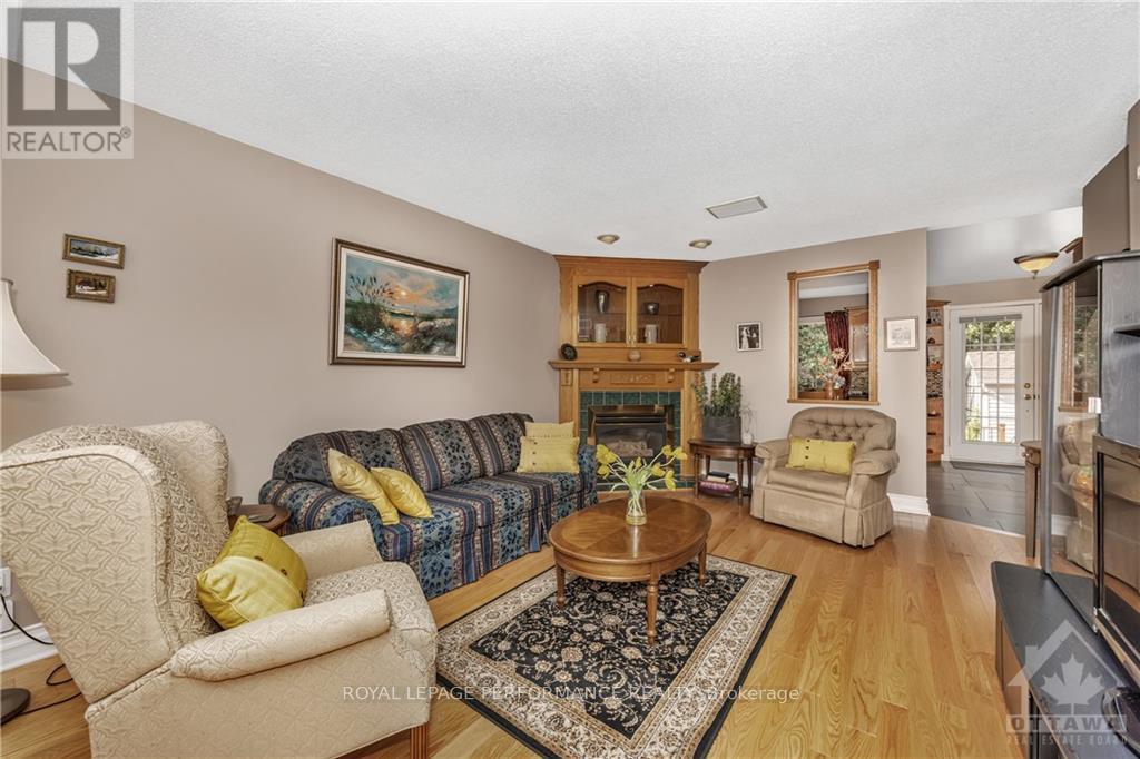 Property at 1694 TOULOUSE CRESCENT image 4