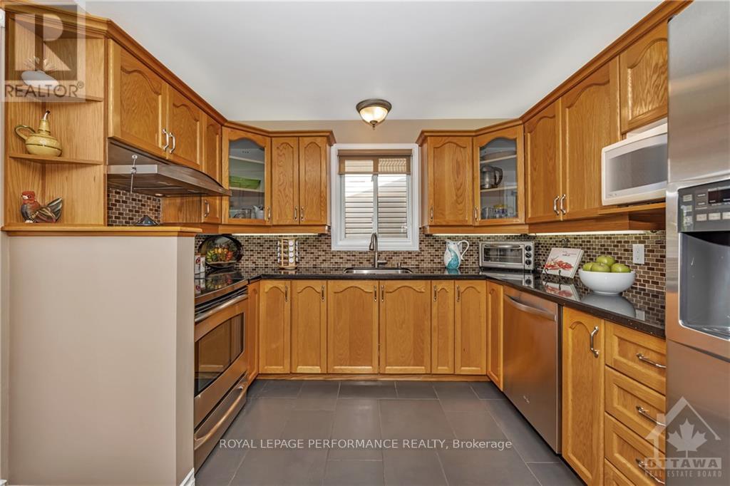 1694 Toulouse Crescent, Ottawa, Ontario  K1C 6K3 - Photo 7 - X9520912