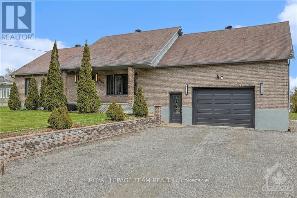 1463 GOLF CLUB ROAD East Hawkesbury (614 - Champlain Twp)