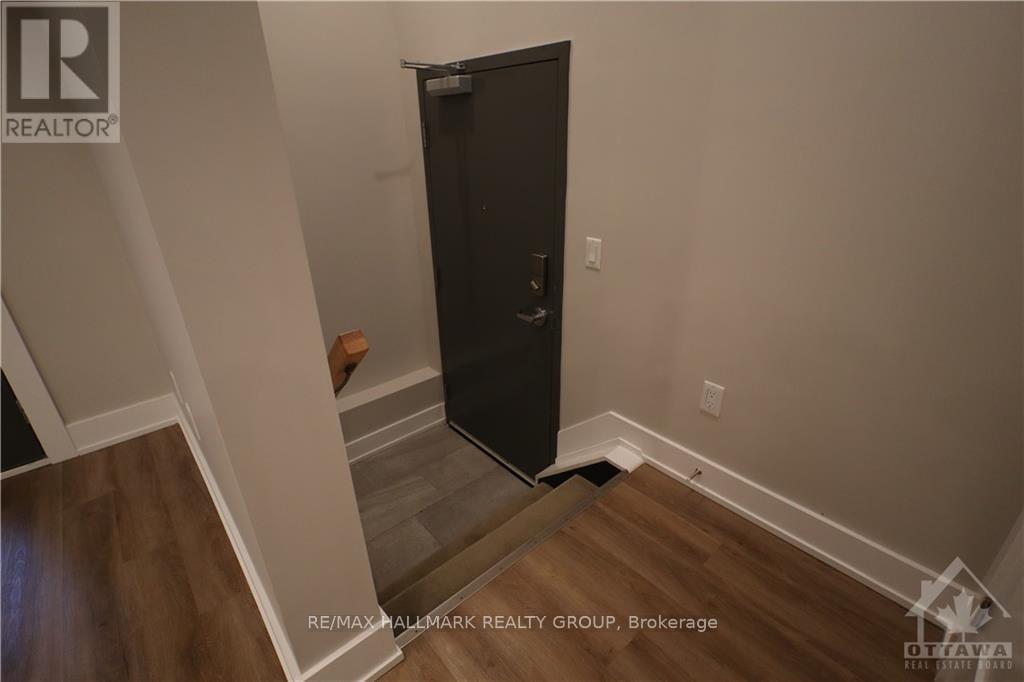 1 - 304 Elmgrove Avenue, Ottawa, Ontario  K1Z 6V1 - Photo 2 - X9519572