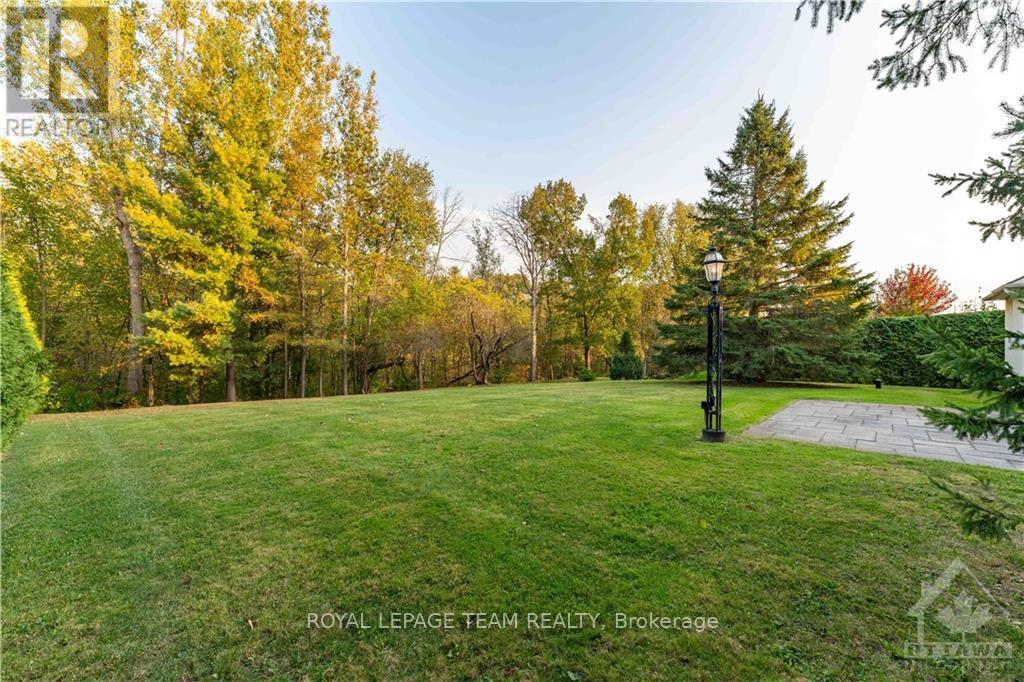 5422 WADELL COURT Manotick - Kars - Rideau Twp and Area (8002 - Manotick Village & Manotick Estates)