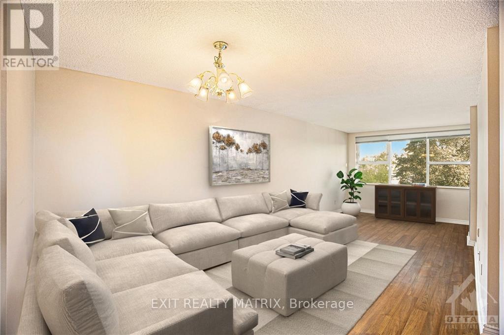 313 - 555 BRITTANY DRIVE Manor Park - Cardinal Glen and Area (3103 - Viscount Alexander Park)