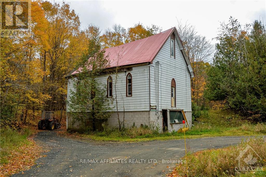 1361 ZEALAND ROAD Central Frontenac (Frontenac Centre)