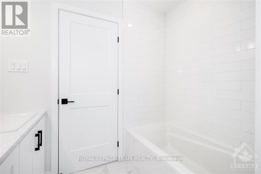 1017 Moore Street, Brockville, Ontario  K6V 7N1 - Photo 15 - X9523040