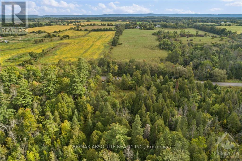 4835 Canon Smith Drive, Carp - Dunrobin - Huntley - Fitzroy And Area, Ontario  K0A 1X0 - Photo 18 - X9523452