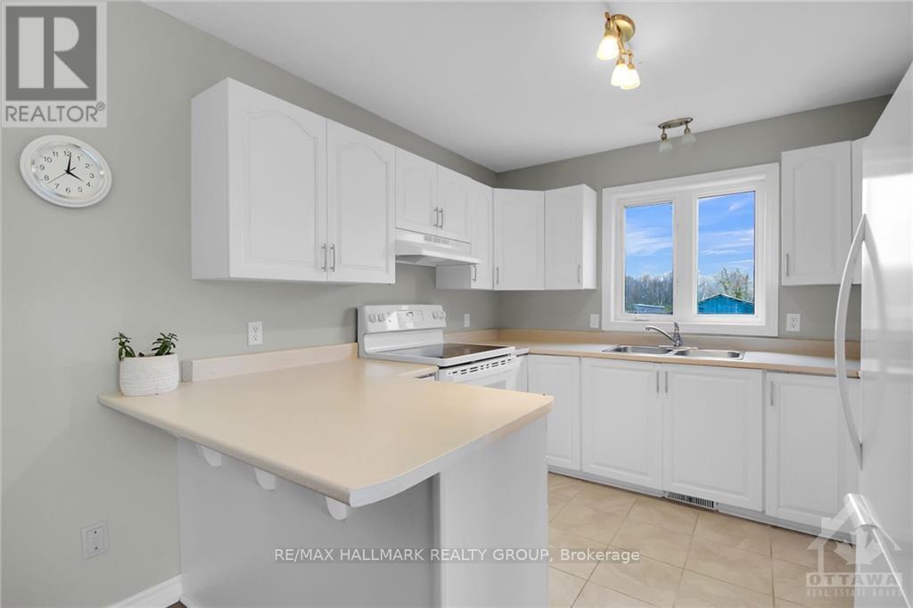 7232 Malakoff Road, Ottawa, Ontario  K0A 2T0 - Photo 7 - X9523591