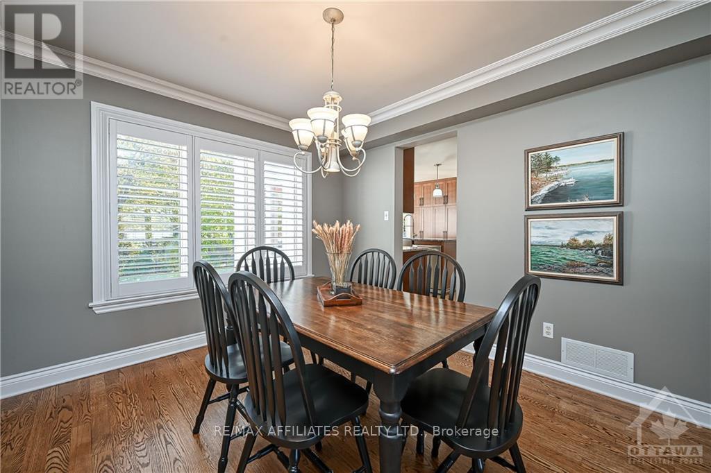 4 Samuel Mann Avenue, Stittsville - Munster - Richmond, Ontario  K2S 1X3 - Photo 6 - X9523688