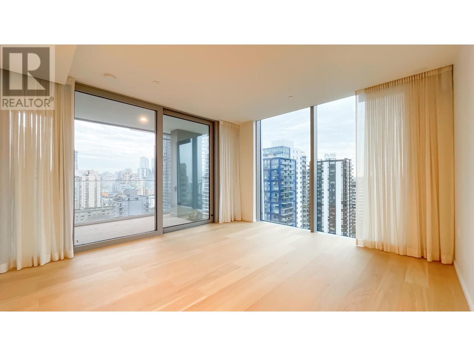 Listing Picture 2 of 17 : 1904 1568 ALBERNI STREET, Vancouver / 溫哥華 - 魯藝地產 Yvonne Lu Group - MLS Medallion Club Member