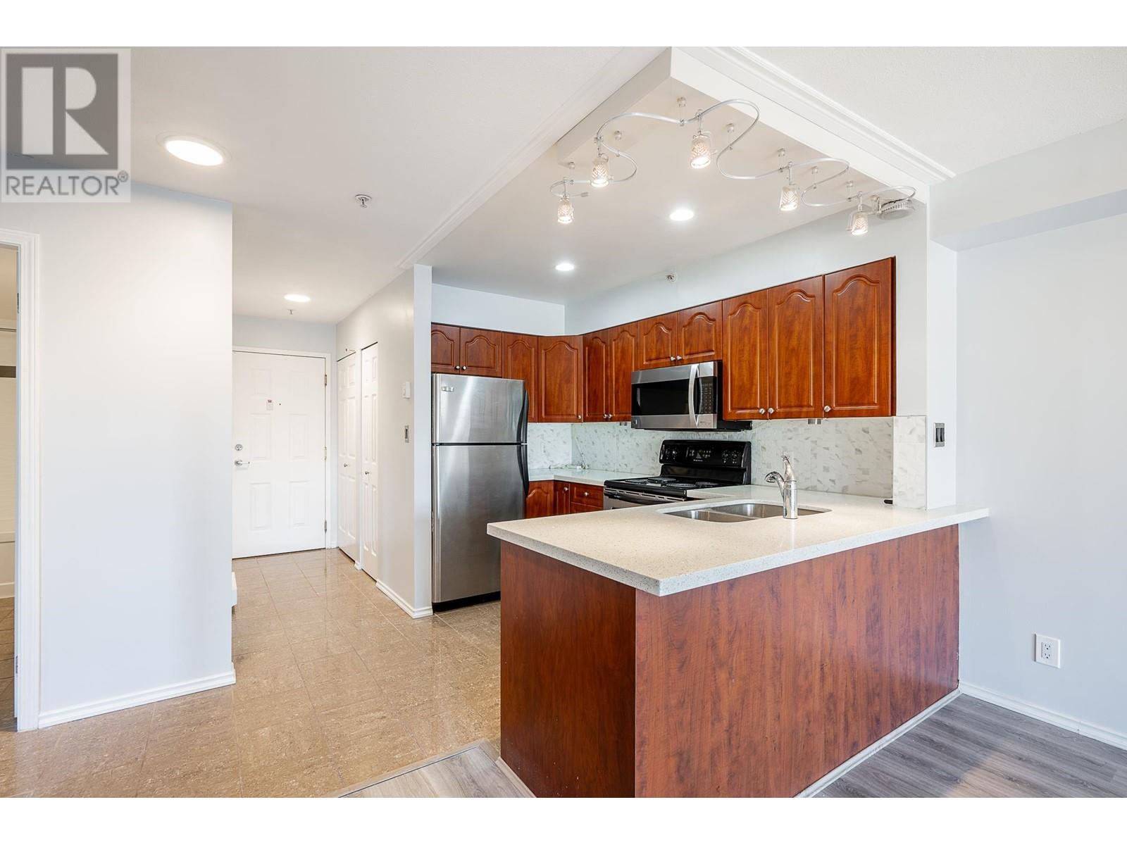 208 633 W 16th Avenue, Vancouver, British Columbia  V5Z 1S5 - Photo 1 - R2941073