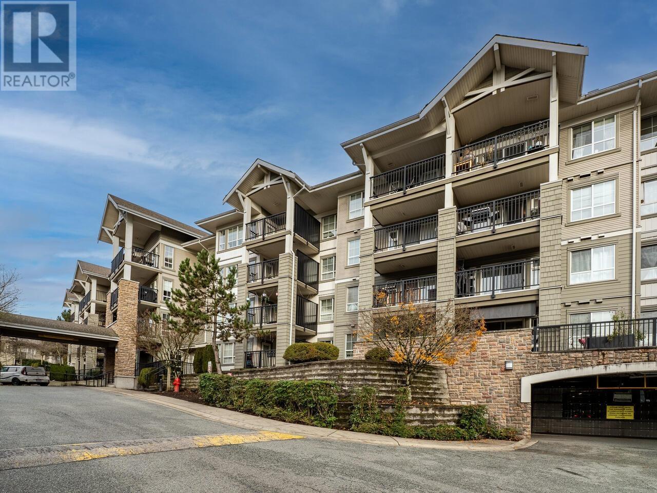 Listing Picture 2 of 21 : 412 9233 GOVERNMENT STREET, Burnaby / 本拿比 - 魯藝地產 Yvonne Lu Group - MLS Medallion Club Member