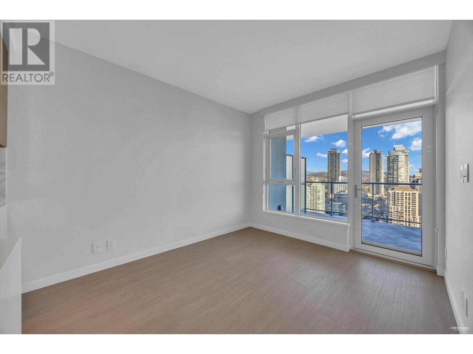 Listing Picture 6 of 40 : 3409 4168 LOUGHEED HIGHWAY, Burnaby / 本拿比 - 魯藝地產 Yvonne Lu Group - MLS Medallion Club Member