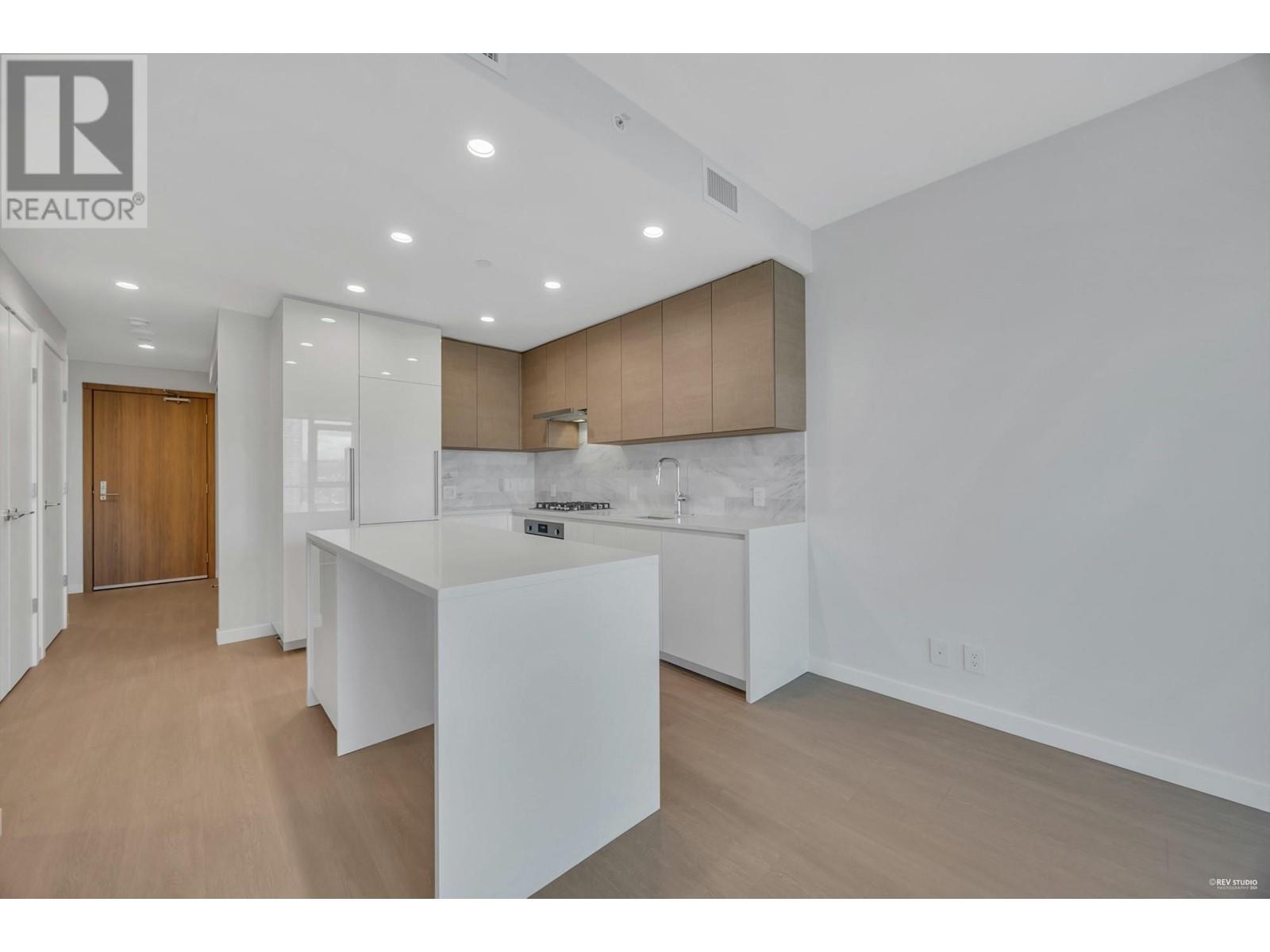 Listing Picture 5 of 40 : 3409 4168 LOUGHEED HIGHWAY, Burnaby / 本拿比 - 魯藝地產 Yvonne Lu Group - MLS Medallion Club Member