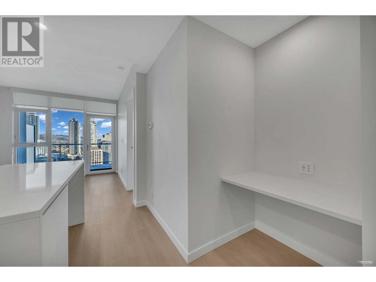 Listing Picture 15 of 40 : 3409 4168 LOUGHEED HIGHWAY, Burnaby / 本拿比 - 魯藝地產 Yvonne Lu Group - MLS Medallion Club Member