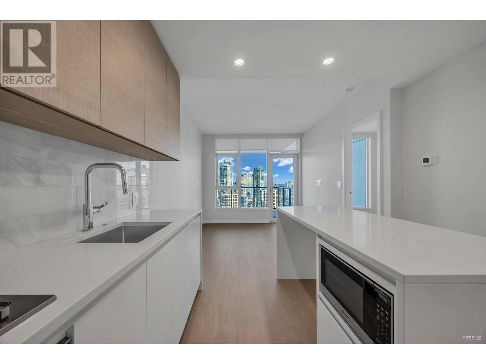 Listing Picture 17 of 40 : 3409 4168 LOUGHEED HIGHWAY, Burnaby / 本拿比 - 魯藝地產 Yvonne Lu Group - MLS Medallion Club Member