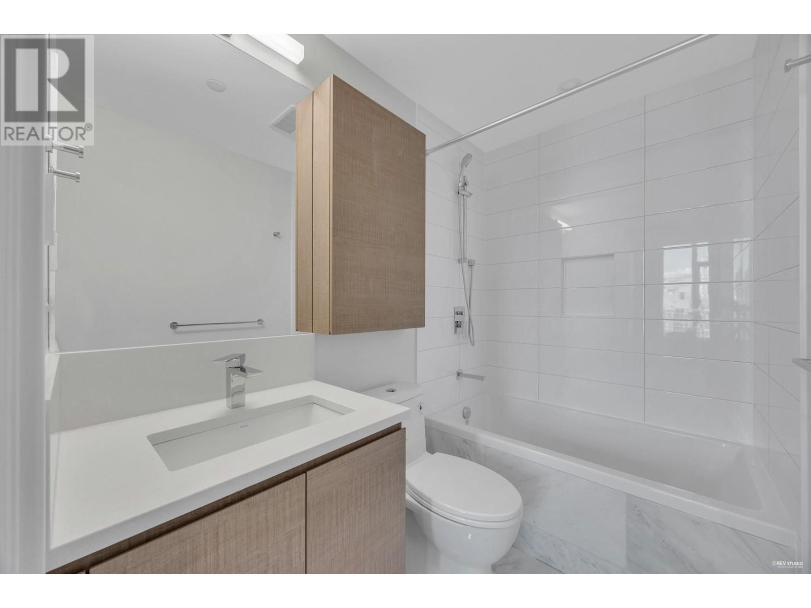 Listing Picture 11 of 40 : 3409 4168 LOUGHEED HIGHWAY, Burnaby / 本拿比 - 魯藝地產 Yvonne Lu Group - MLS Medallion Club Member