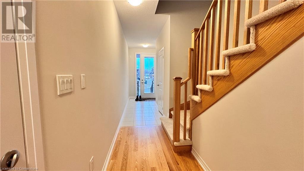 420 Newman Drive Unit# 4, Cambridge, Ontario  N1S 0E9 - Photo 4 - 40680990