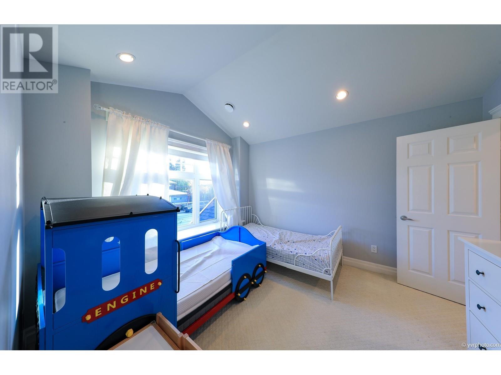 Listing Picture 20 of 30 : 3271 FRANCIS ROAD, Richmond / 烈治文 - 魯藝地產 Yvonne Lu Group - MLS Medallion Club Member