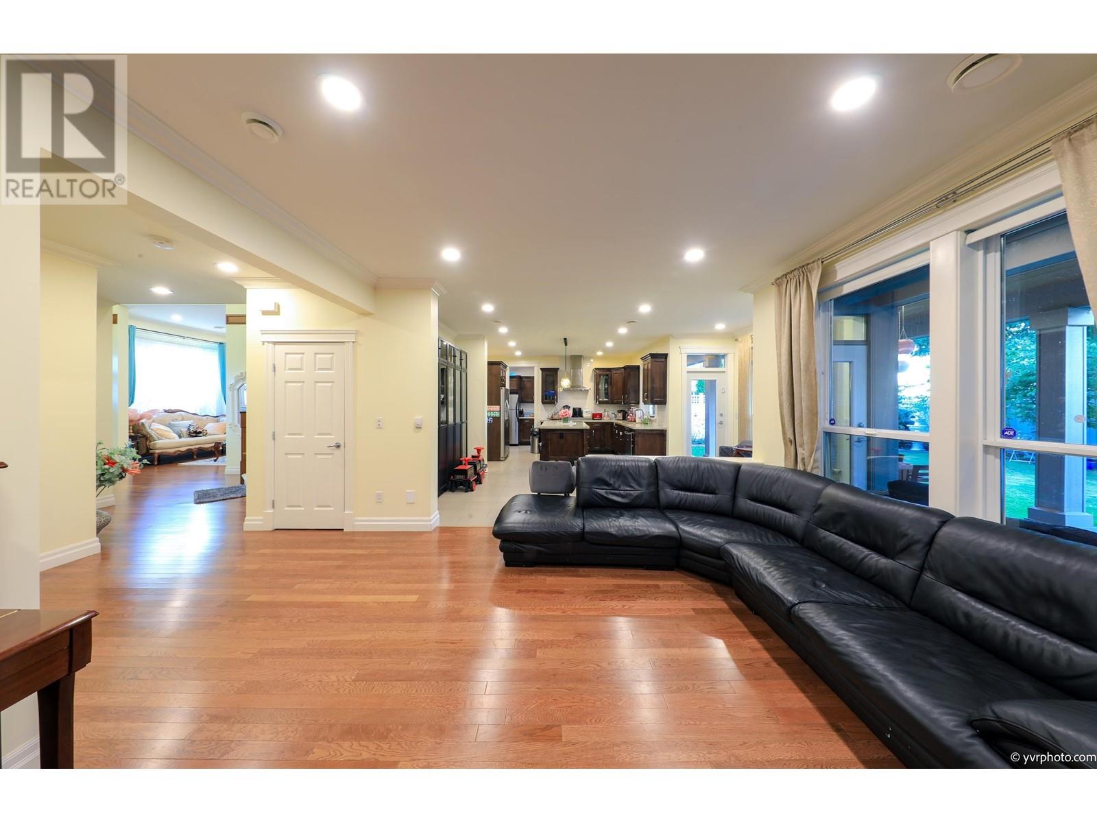 Listing Picture 13 of 30 : 3271 FRANCIS ROAD, Richmond / 烈治文 - 魯藝地產 Yvonne Lu Group - MLS Medallion Club Member