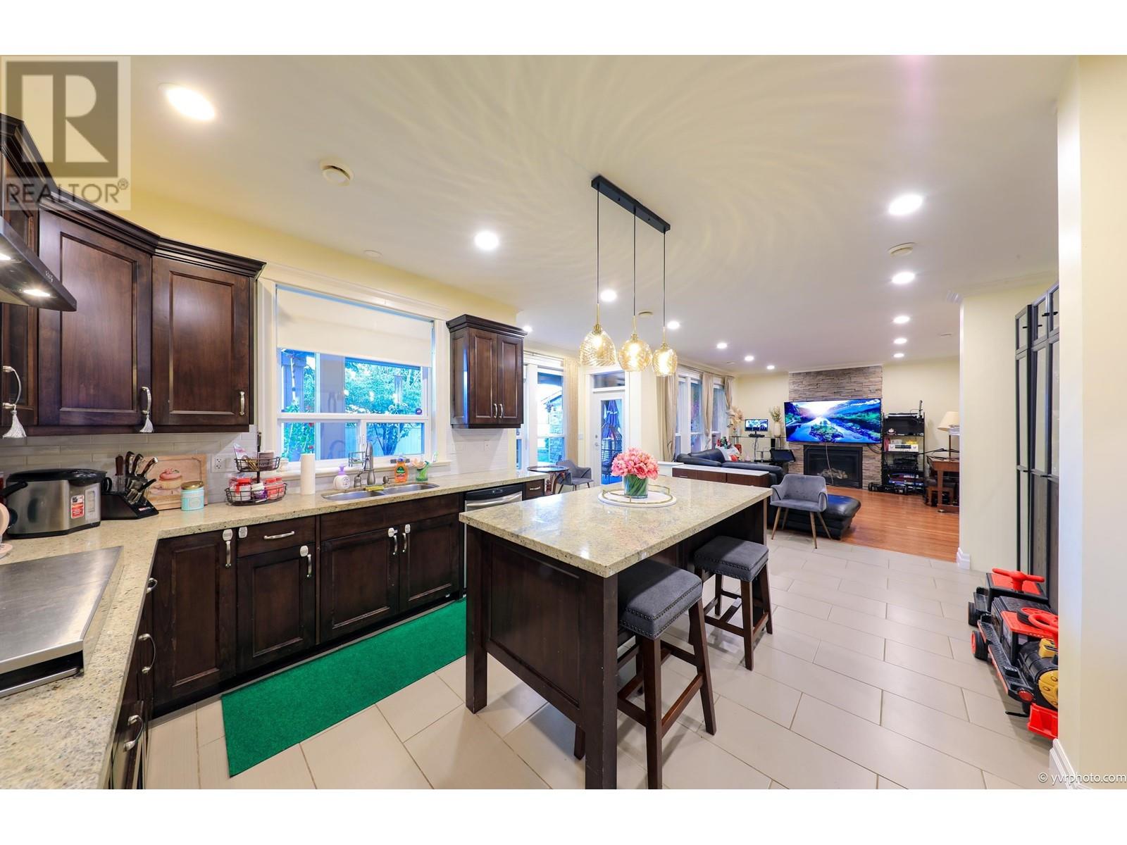 Listing Picture 24 of 30 : 3271 FRANCIS ROAD, Richmond / 烈治文 - 魯藝地產 Yvonne Lu Group - MLS Medallion Club Member