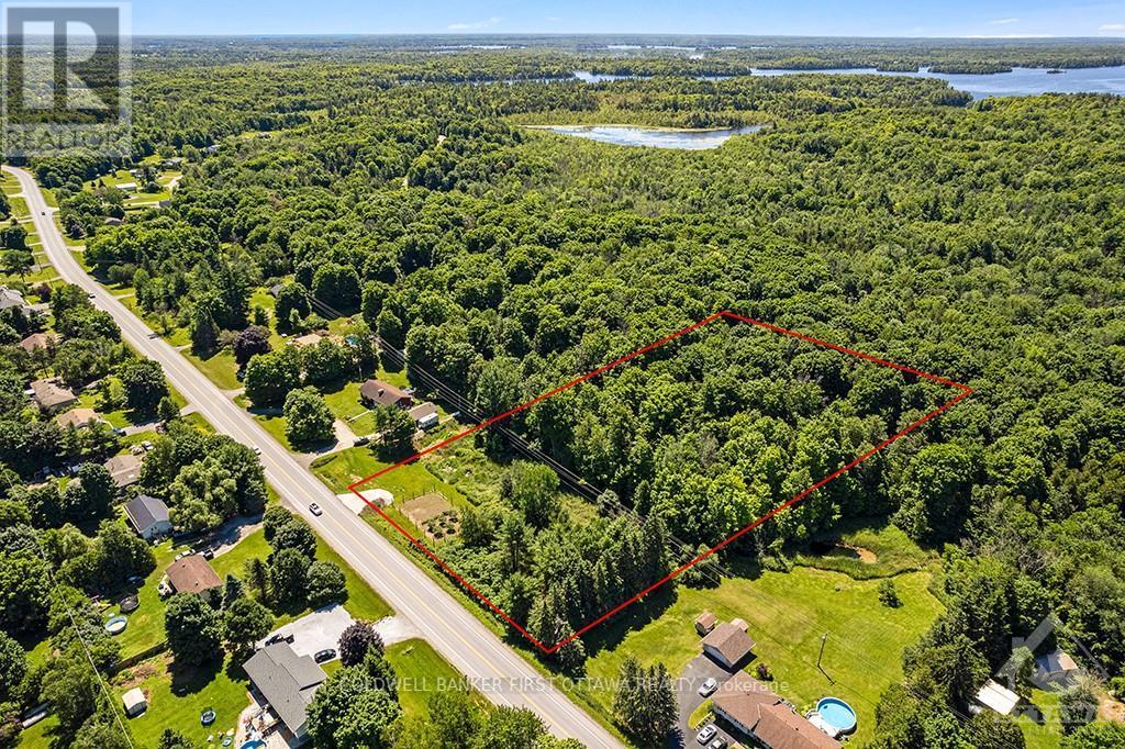 2561 RIDEAU FERRY ROAD, Drummond/North Elmsley, Ontario