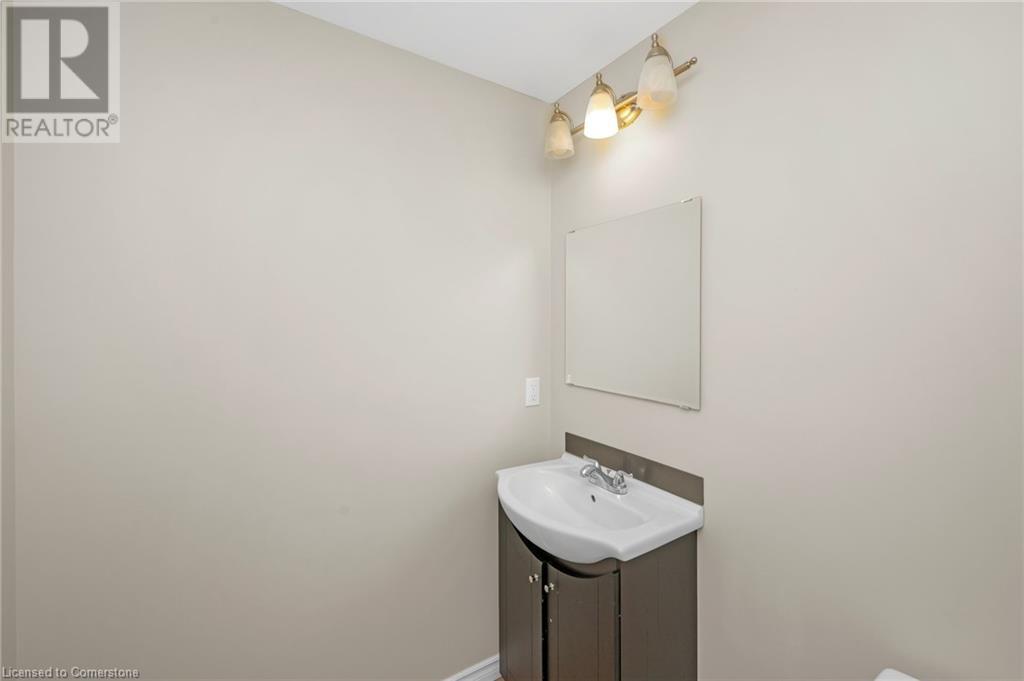 44 Pelech CrescentHamilton, Ontario  L0R 1P0 - Photo 42 - 40654730