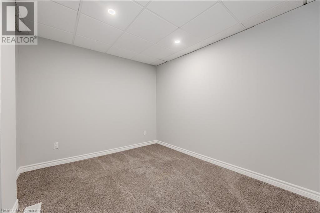 42 Walnut Street, Kitchener, Ontario  N2G 1P6 - Photo 13 - 40679610