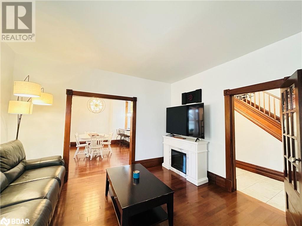 244 13th Street, Hanover, Ontario  N4N 1X2 - Photo 11 - 40680132