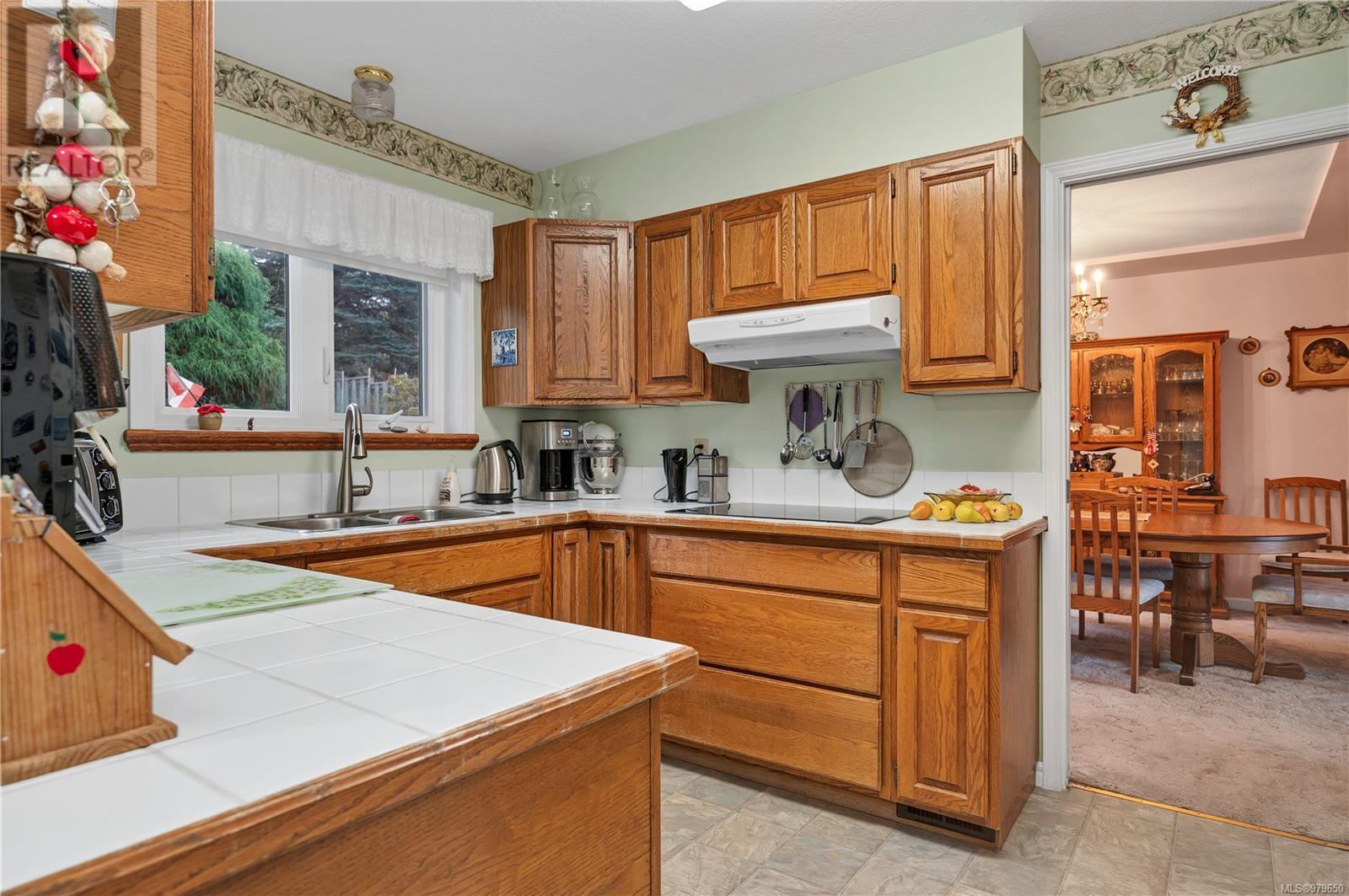 2926 Island Hwy S, Campbell River, British Columbia  V9W 1C8 - Photo 13 - 979650