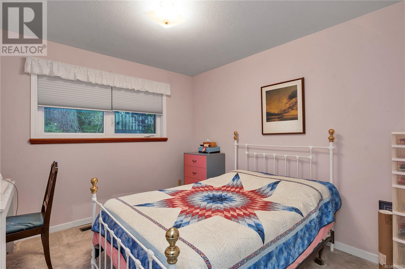 2926 Island Hwy S, Campbell River, British Columbia  V9W 1C8 - Photo 32 - 979650