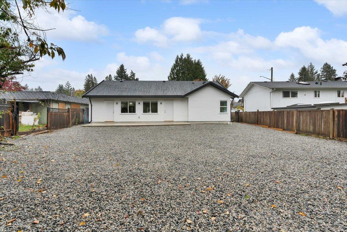 7477 Martin Place, Mission, British Columbia  V2V 3K6 - Photo 21 - R2946493