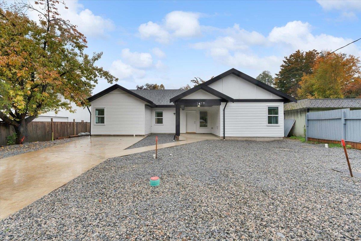 7477 Martin Place, Mission, British Columbia  V2V 3K6 - Photo 23 - R2946493