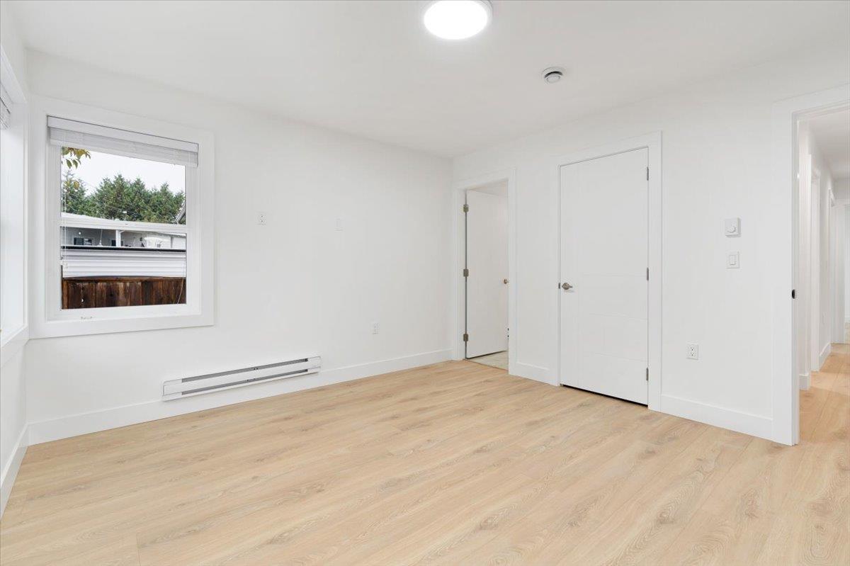 7477 Martin Place, Mission, British Columbia  V2V 3K6 - Photo 14 - R2946493